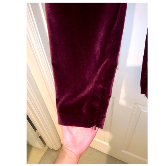Alice & Olivia Stacey Slim Velvet Ankle Pants In Merlo - Picture 10 of 16